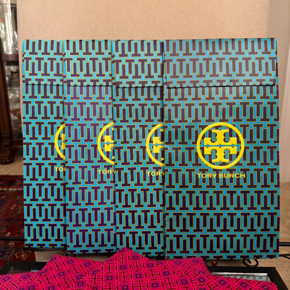 Tory Burch gift bags set of 5 New never used - Picture 2 of 7